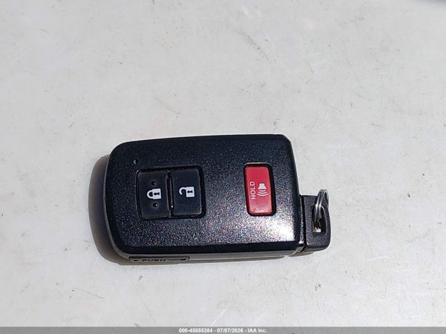 Toyota Prius V Two 2017 JTDZN3EU9HJ066204 Image 11