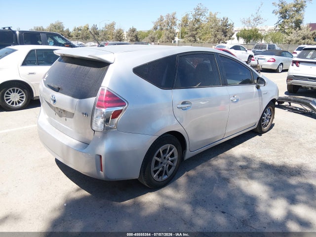 Toyota Prius V Two 2017 JTDZN3EU9HJ066204 Image 4