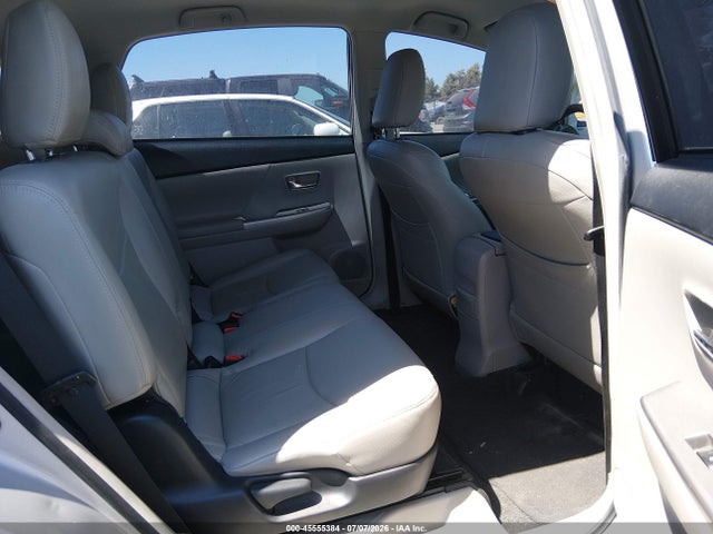 Toyota Prius V Two 2017 JTDZN3EU9HJ066204 Image 8