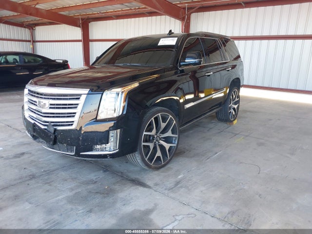 Cadillac Escalade Platinum 2017 1GYS4DKJ2HR299390 Image 2