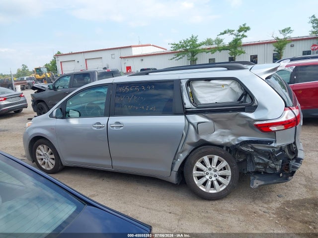 Продажа на аукционе авто 2016 Toyota Sienna Xle 7 Passenger, vin: 5TDDK3DC7GS144895, номер лота: 45555393