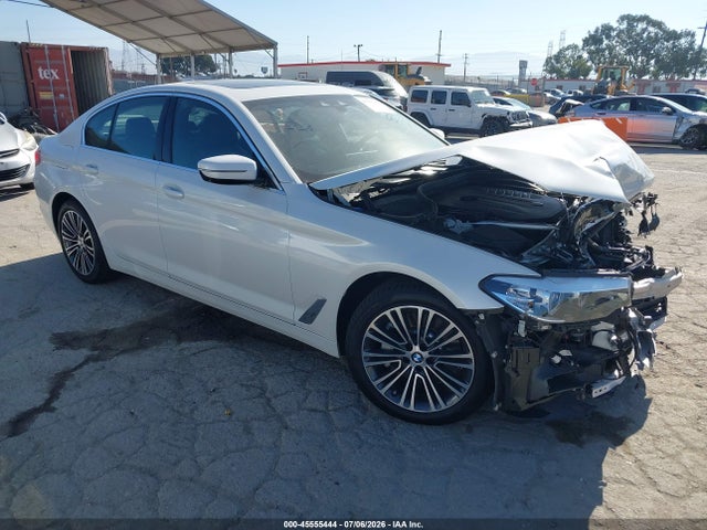 2019 Bmw 540i მანქანა იყიდება აუქციონზე, vin: WBAJE5C54KWE66623, აუქციონის ნომერი: 45555444
