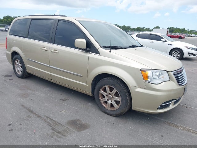 Auction sale of the 2011 Chrysler Town & Country Touring, vin: 2A4RR5DG5BR727364, lot number: 45555450