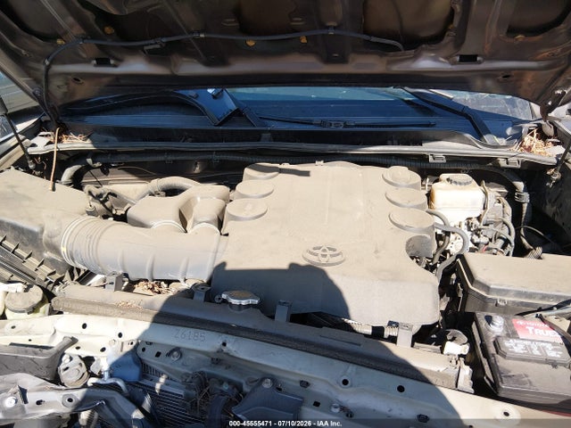 Toyota 4RUNNER SR5 2014 JTEBU5JRXE5181976 Image 10