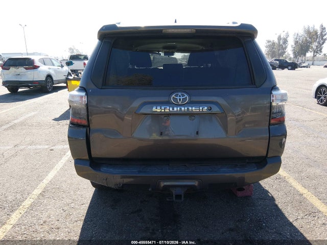 Toyota 4RUNNER SR5 2014 JTEBU5JRXE5181976 Image 18