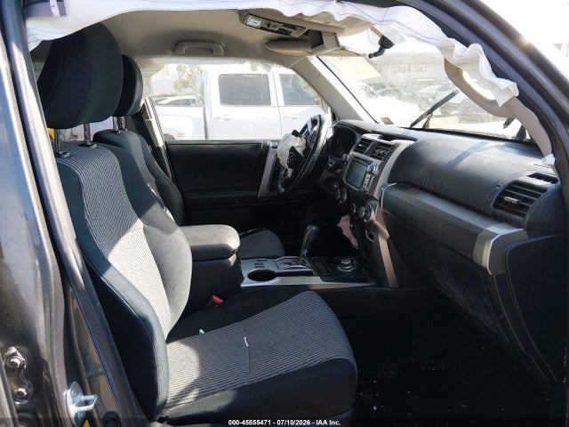 Toyota 4RUNNER SR5 2014 JTEBU5JRXE5181976 Image 5