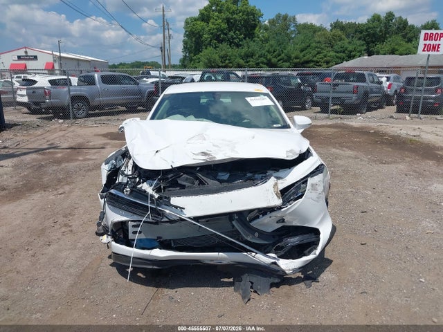 45555507 :رقم المزاد ، 1G4ZP5SS5HU182857 vin ، 2017 Buick Lacrosse Essence مزاد بيع