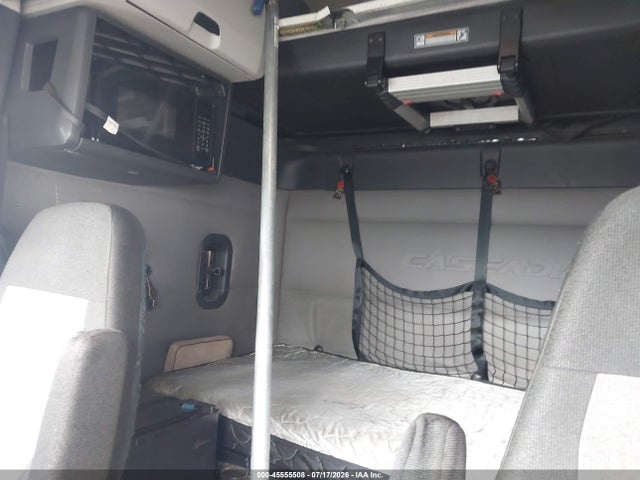 Продаж на аукціоні авто 2018 Freightliner New Cascadia 126, vin: 3AKJHHDRXJSJW3546, номер лоту: 45555508