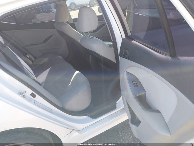 KIA Optima Lx 2015 5XXGM4A71FG358155 Image 8
