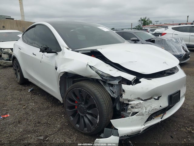 7SAYGDEF1NF540956 Tesla Model Y Performance Dual Motor All-wheel Drive