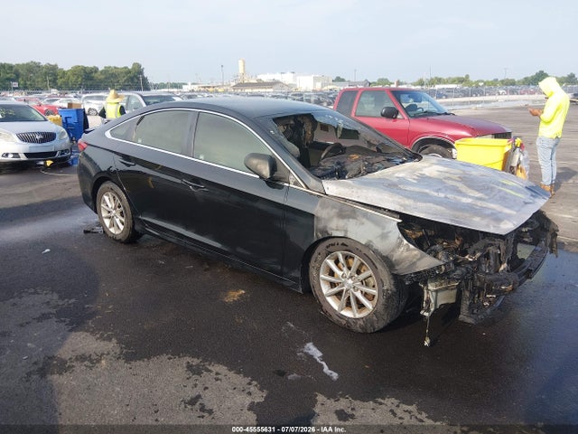 45555631 :رقم المزاد ، 5NPE24AF4KH787406 vin ، 2019 Hyundai Sonata Se مزاد بيع