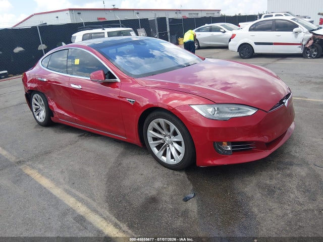 Продаж на аукціоні авто 2016 Tesla Model S 60d/70d/75d/85d/90d, vin: 5YJSA1E23GF132039, номер лоту: 45555677