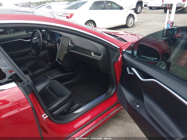 45555677 :رقم المزاد ، 5YJSA1E23GF132039 vin ، 2016 Tesla Model S 60d/70d/75d/85d/90d مزاد بيع