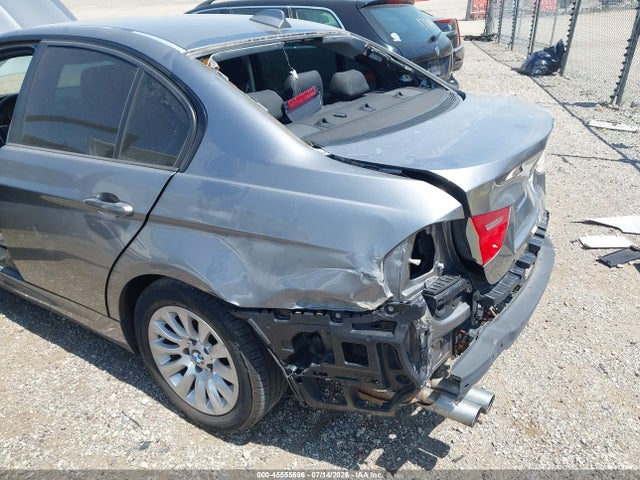 Продаж на аукціоні авто 2009 Bmw 328i, vin: WBAPH77569NL83313, номер лоту: 45555696