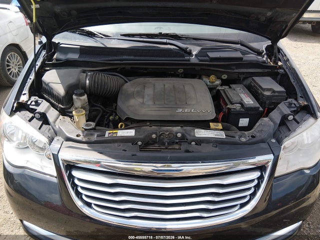 Продажа на аукционе авто 2016 Chrysler Town & Country Touring-l, vin: 2C4RC1CG6GR247438, номер лота: 45555718