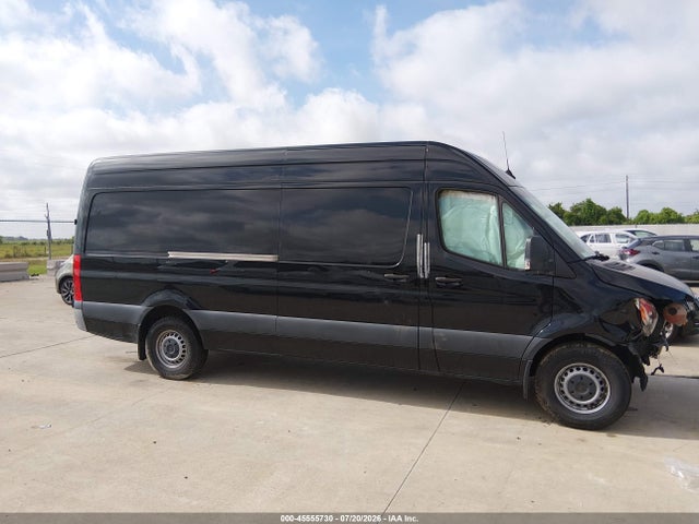 45555730 :رقم المزاد ، W1Y40CHY8NT085491 vin ، 2022 Mercedes-benz Sprinter 2500 High Roof I4 مزاد بيع