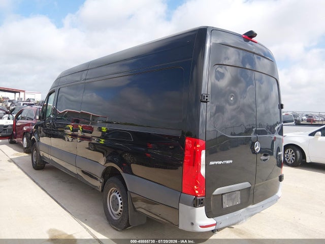 45555730 :رقم المزاد ، W1Y40CHY8NT085491 vin ، 2022 Mercedes-benz Sprinter 2500 High Roof I4 مزاد بيع