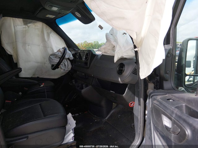 45555730 :رقم المزاد ، W1Y40CHY8NT085491 vin ، 2022 Mercedes-benz Sprinter 2500 High Roof I4 مزاد بيع