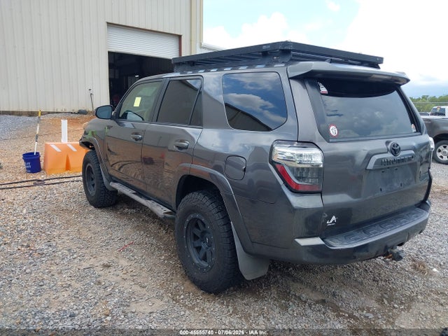Toyota 4RUNNER SR5 2014 JTEBU5JR6E5165905 Image 3