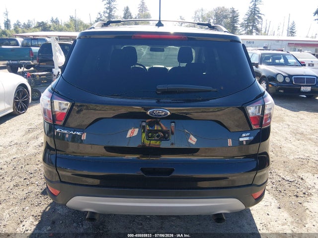 Продажа на аукционе авто 2018 Ford Escape Se, vin: 1FMCU9GD8JUA86811, номер лота: 45555933