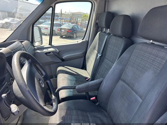 45555943 :رقم المزاد ، WD3PE8CCXFP129443 vin ، 2015 Mercedes-benz Sprinter 2500 High Roof مزاد بيع