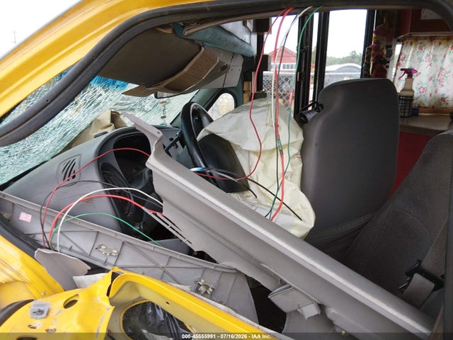 Продаж на аукціоні авто 2000 Ford E-350 Cutaway Standard, vin: 1FDSE35F0YHA48423, номер лоту: 45555991