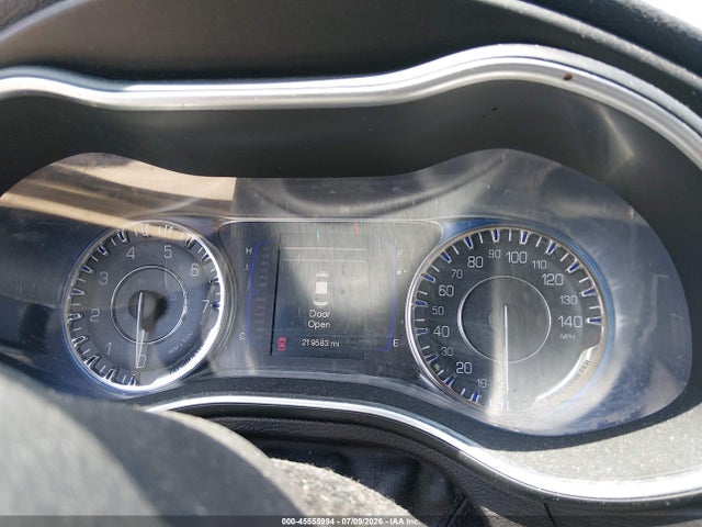 45555994 :رقم المزاد ، 1C3CCCAB5FN732405 vin ، 2015 Chrysler 200 Limited مزاد بيع
