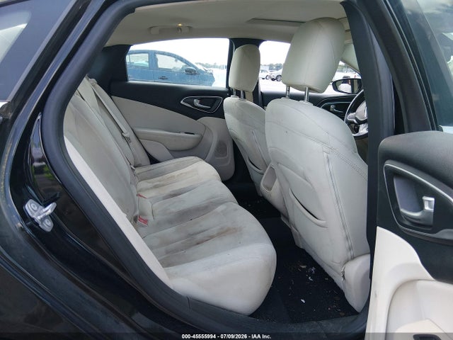 Продажа на аукционе авто 2015 Chrysler 200 Limited, vin: 1C3CCCAB5FN732405, номер лота: 45555994