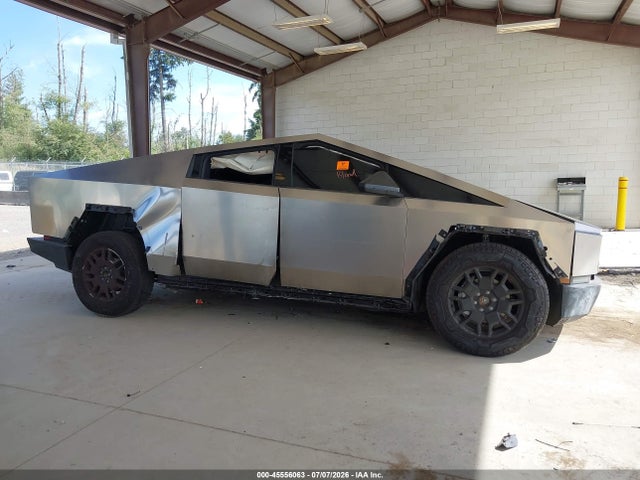 7G2CEHED7RA056826 Tesla Cybertruck All-wheel Drive