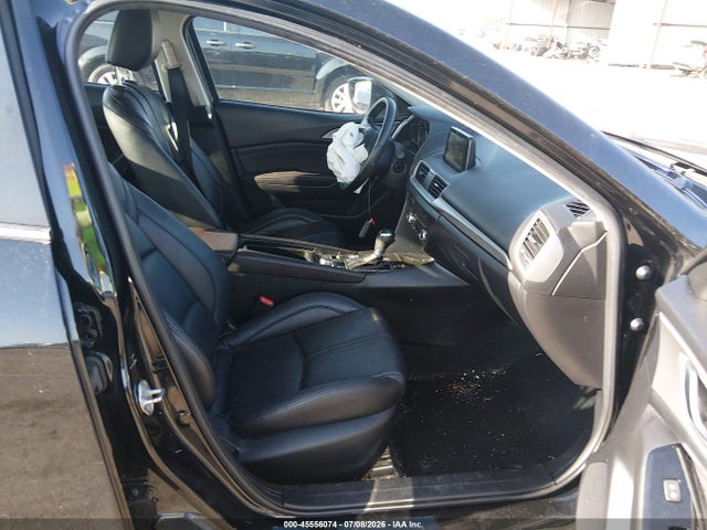 45556074 :رقم المزاد ، 3MZBN1V30JM173287 vin ، 2018 Mazda Mazda3 Touring مزاد بيع