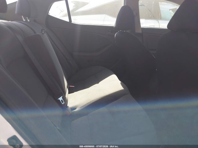 KIA Optima Lx 2015 KNAGM4A79F5663873 Image 8