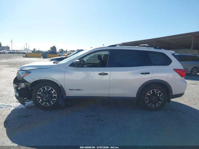 5N1DR2BM4LC599597 Nissan Pathfinder Sv 4wd