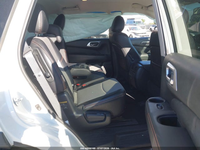 5N1DR2BM4LC599597 Nissan Pathfinder Sv 4wd