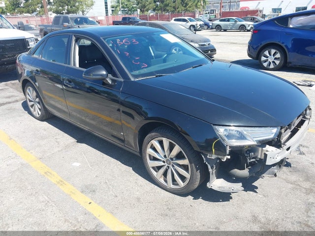Audi A4 Ultra Premium 2017 WAUGMAF41HA079362 Image 1