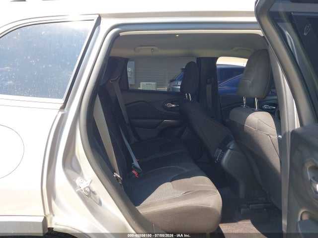 2019 Jeep Cherokee Latitude 4x4 მანქანა იყიდება აუქციონზე, vin: 1C4PJMCB3KD250411, აუქციონის ნომერი: 45556180