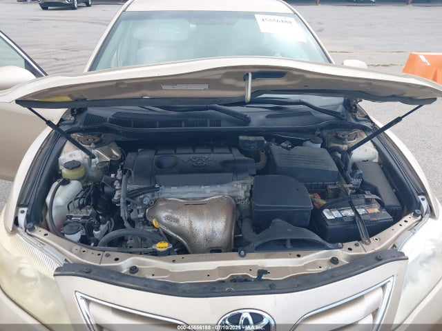 2010 Toyota Camry Le მანქანა იყიდება აუქციონზე, vin: 4T1BF3EK7AU086903, აუქციონის ნომერი: 45556188