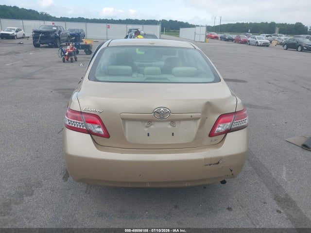 2010 Toyota Camry Le მანქანა იყიდება აუქციონზე, vin: 4T1BF3EK7AU086903, აუქციონის ნომერი: 45556188