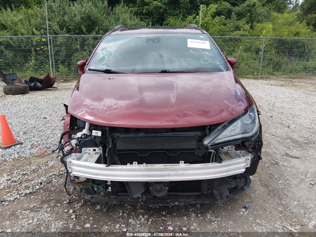 Chrysler Pacifica Limited 2019 2C4RC1GG0KR570239 Image 12