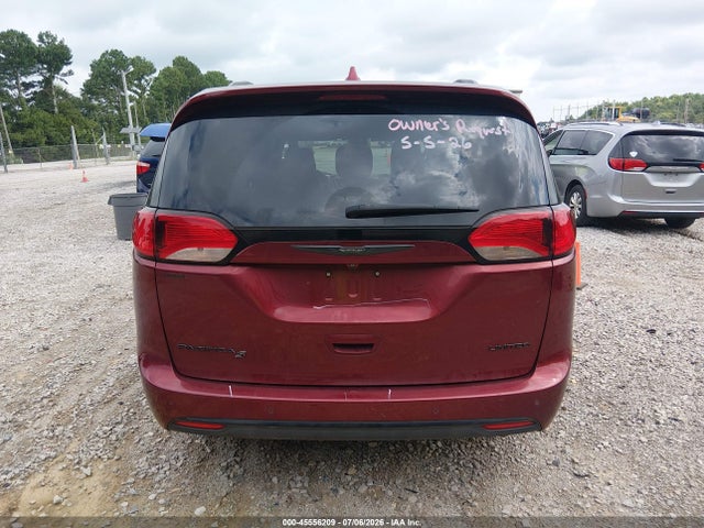 Chrysler Pacifica Limited 2019 2C4RC1GG0KR570239 Image 16