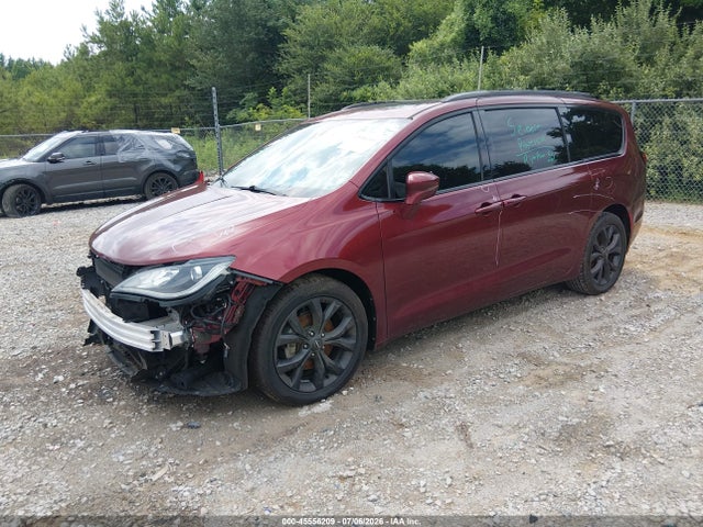 Chrysler Pacifica Limited 2019 2C4RC1GG0KR570239 Image 2