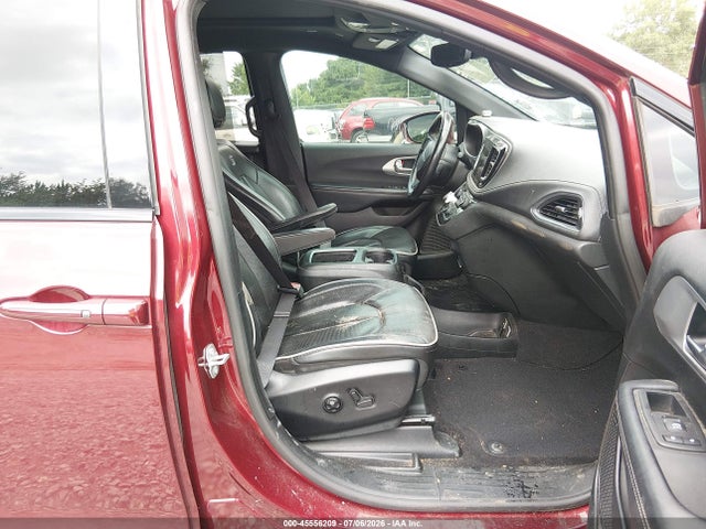 Chrysler Pacifica Limited 2019 2C4RC1GG0KR570239 Image 5