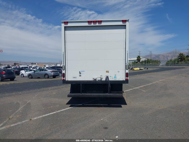 Ford E-350 Cutaway 2016 1FDWE3FL3GDC15725 Image 16