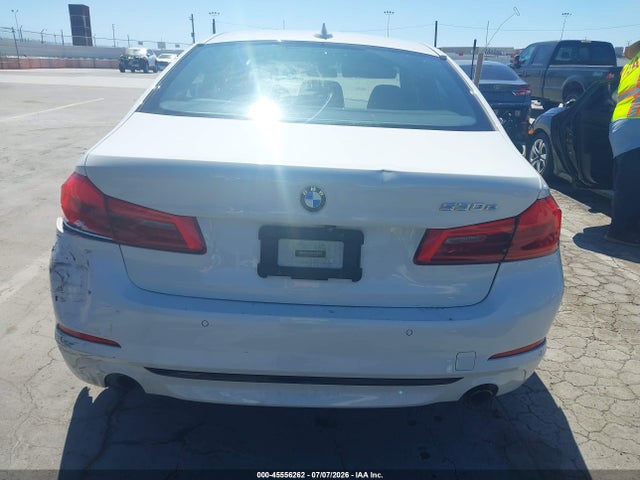 BMW 530e Iperformance 2019 WBAJA9C57KB389642 Image 16