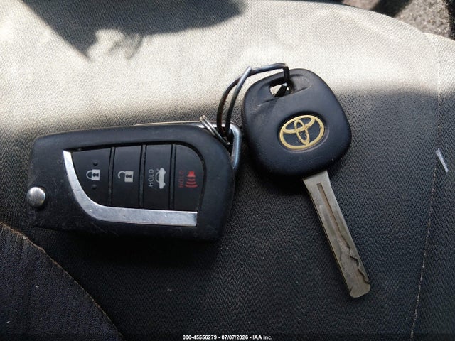 45556279 :رقم المزاد ، 4T1C11AKXPU091714 vin ، 2023 Toyota Camry Le مزاد بيع