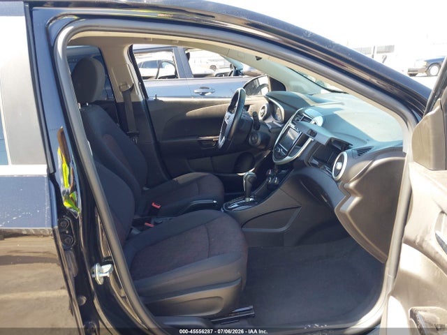 Chevrolet Sonic Lt Auto 2019 1G1JD6SB3K4114279 Image 5
