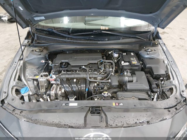 KMHLM4DGXRU664565 Hyundai ELANTRA SEL