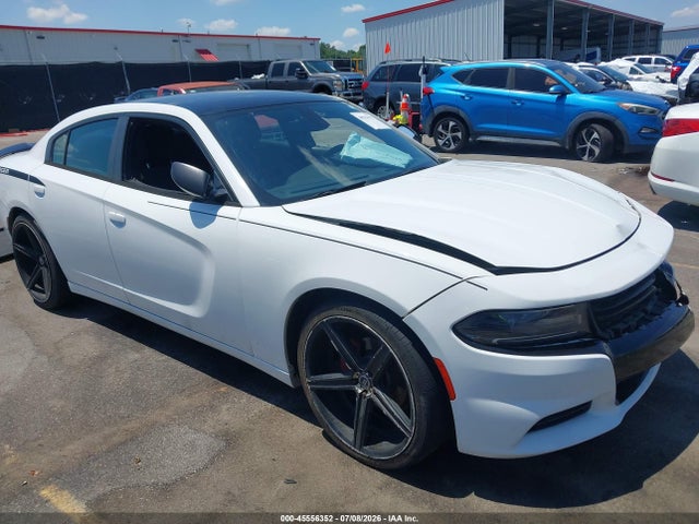45556352 :رقم المزاد ، 2C3CDXHG8GH187235 vin ، 2016 Dodge Charger Sxt مزاد بيع