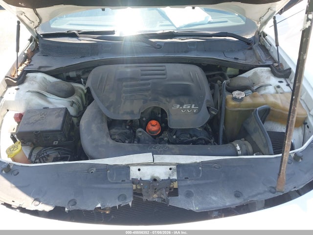 Продаж на аукціоні авто 2016 Dodge Charger Sxt, vin: 2C3CDXHG8GH187235, номер лоту: 45556352
