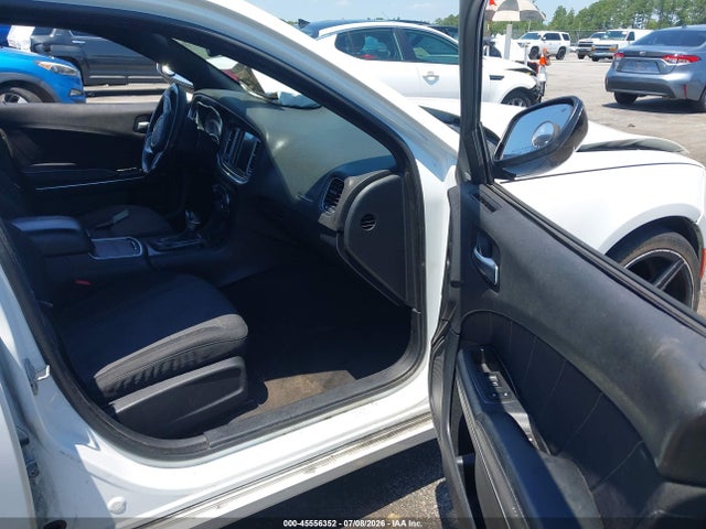 Продаж на аукціоні авто 2016 Dodge Charger Sxt, vin: 2C3CDXHG8GH187235, номер лоту: 45556352