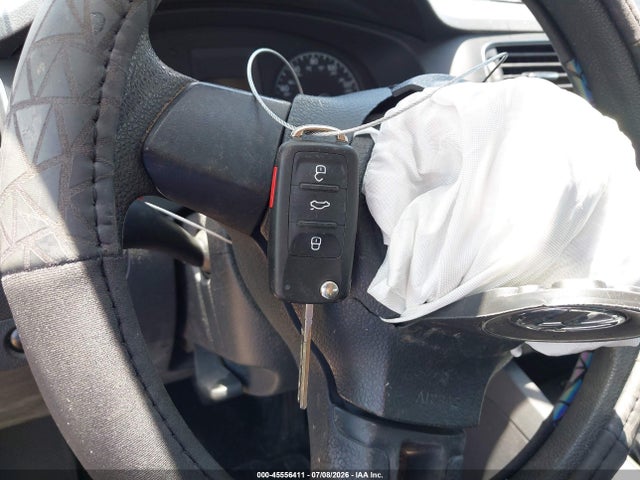 2014 Volkswagen Jetta 2.0l S მანქანა იყიდება აუქციონზე, vin: 3VW2K7AJ3EM257500, აუქციონის ნომერი: 45556411
